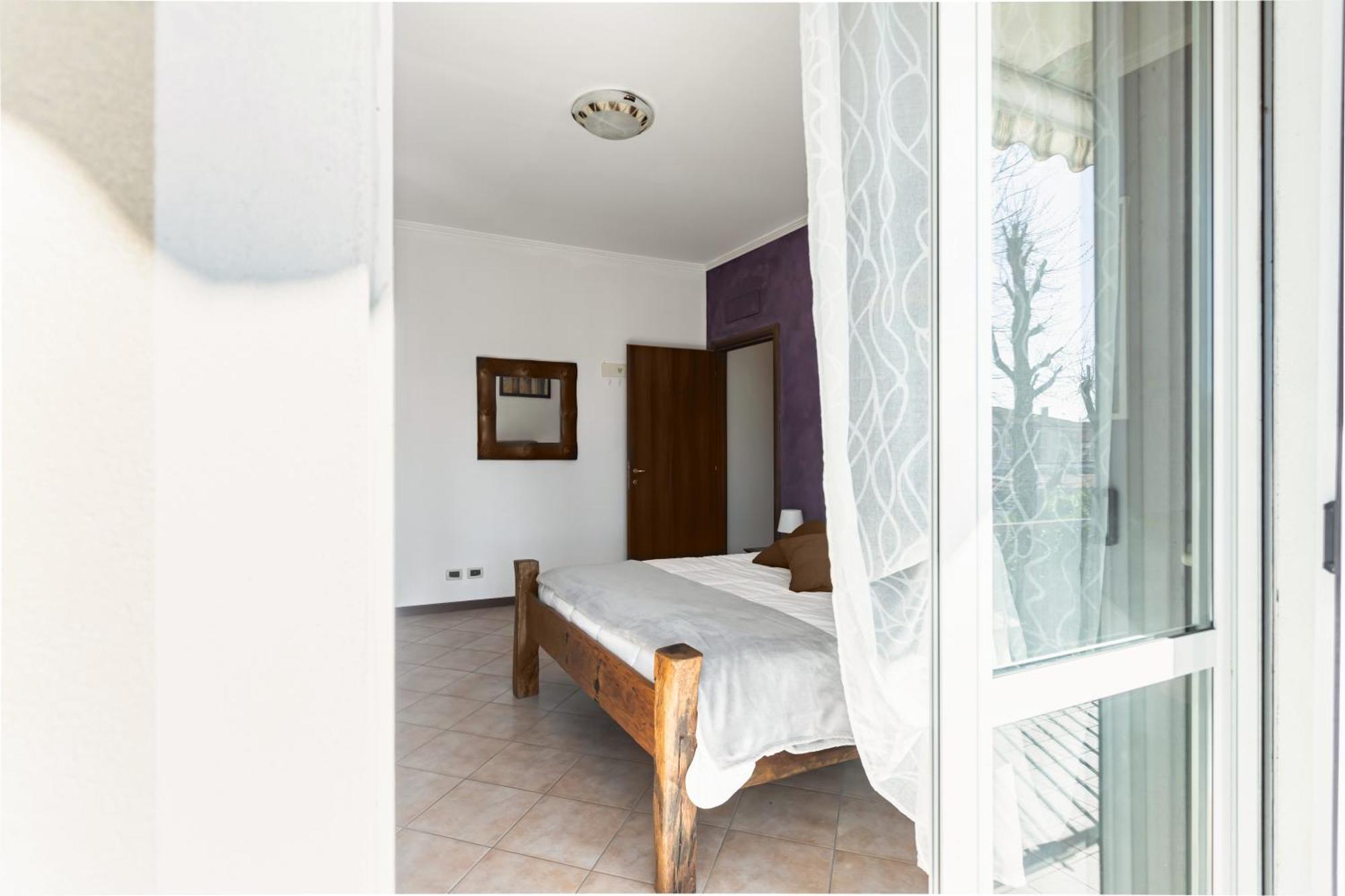 Apartamento Lilly House - Travaco Siccomario - By Host4U San Martino Siccomario Exterior foto